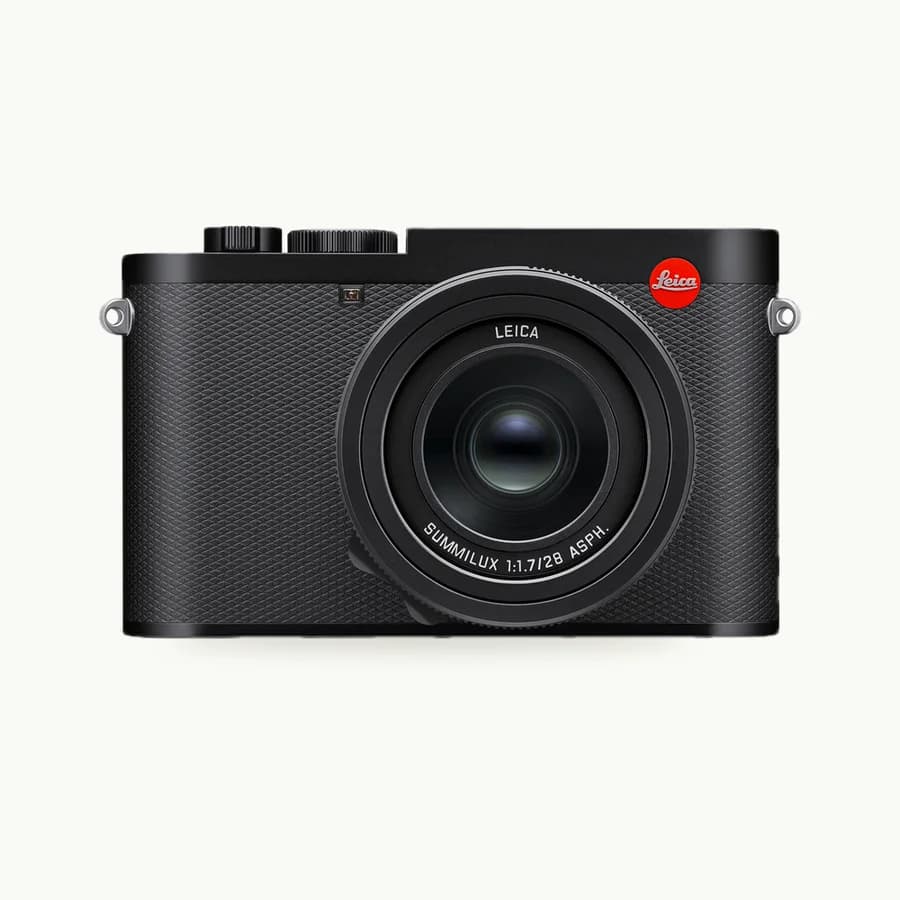 Q3 Full-Frame Compact Camera: Black Leica Q3 compact camera, front view with the fixed lens