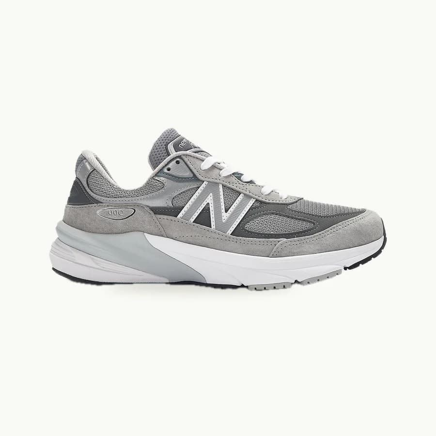 Made in USA 990v6: Grey Made in USA 990v6 sneaker, side view